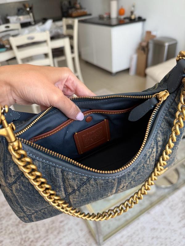 Customer carousel item 4.