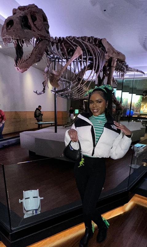 Review Thumbnail Image 0 384941779