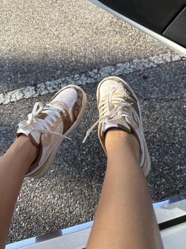 Love these for when I need a good neutral shoe option but still want to look nice :)