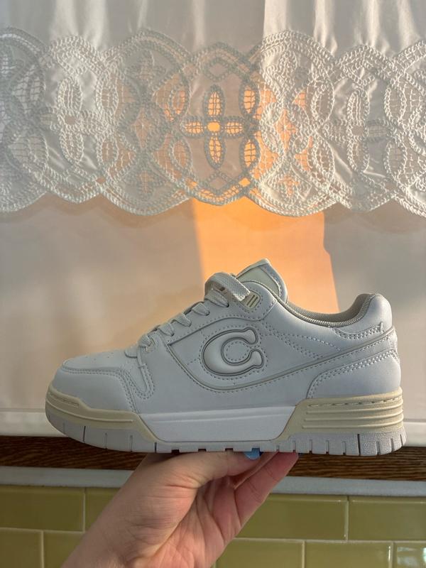 Customer carousel item 6.