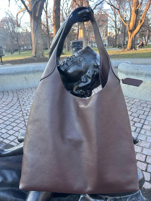 Customer carousel item 6.