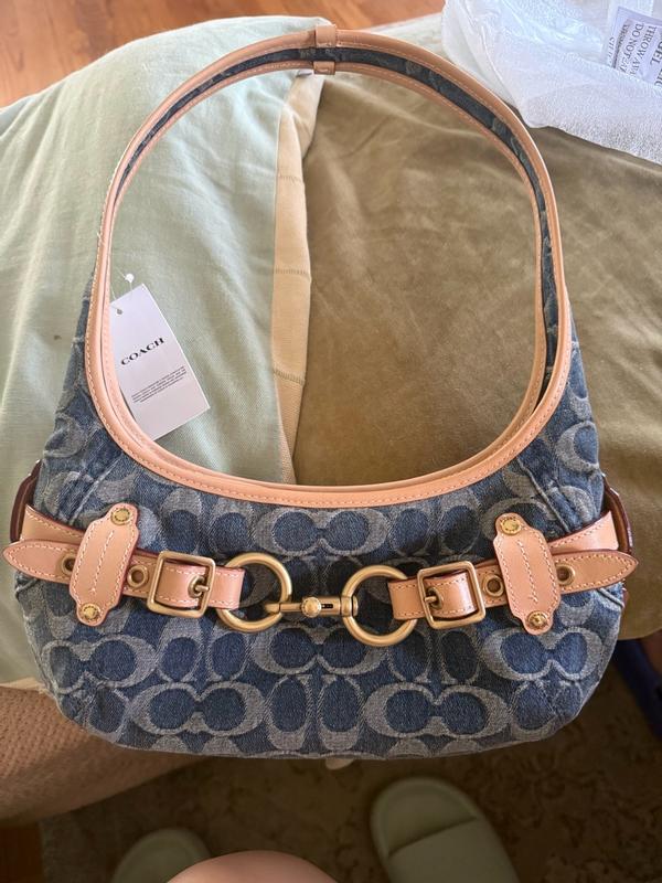 Customer photo for "Such a cute and versatile everyday bag!"