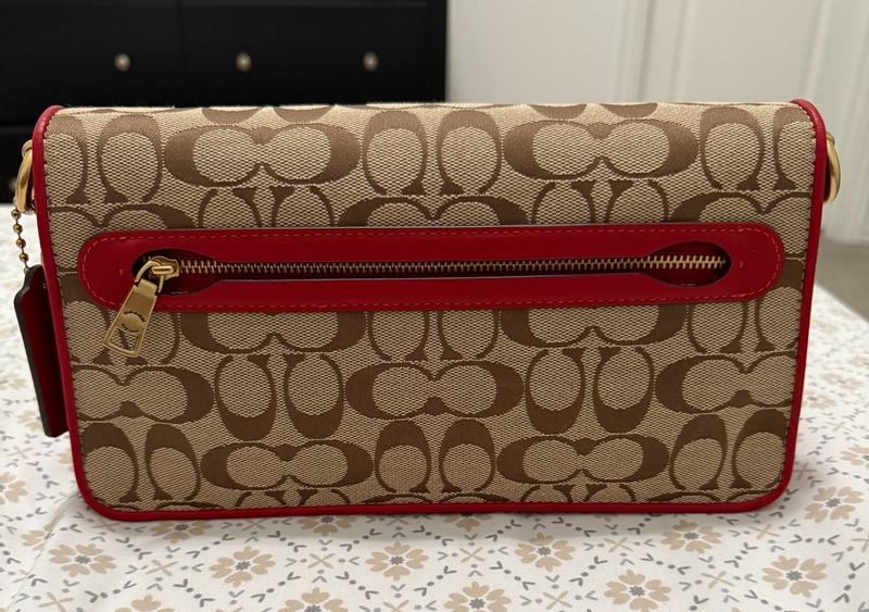 Customer carousel item 7.