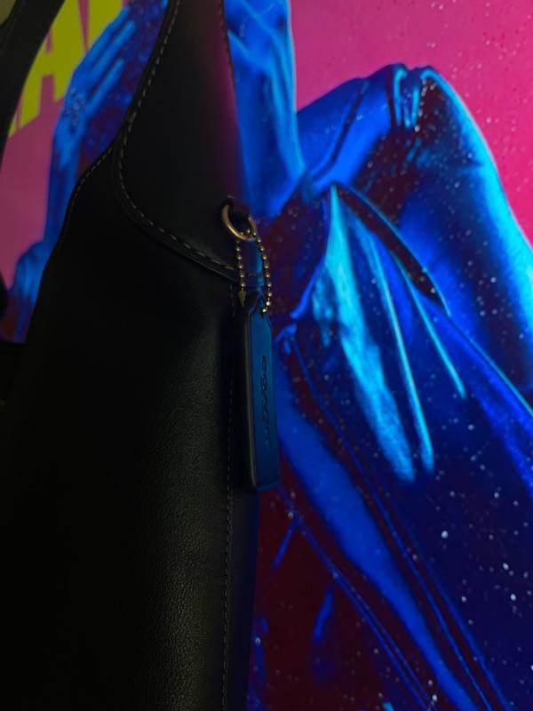 Review Thumbnail Image 0 379040399