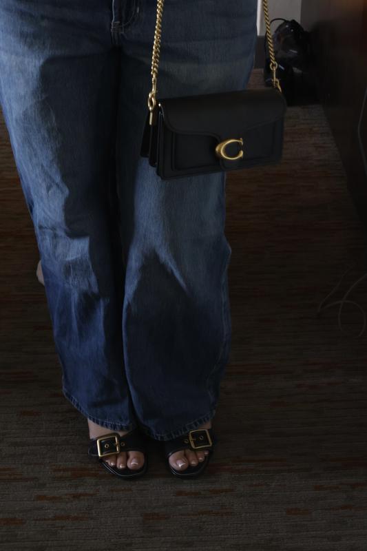 In love with my purchase the heals and bag go beautifully together.