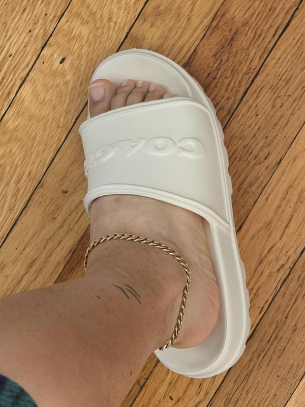 I’m size 7 I read they run small I order size 8 but they actually big for me.