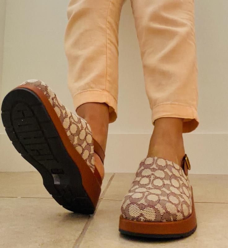 Review Thumbnail Image 3 385706618