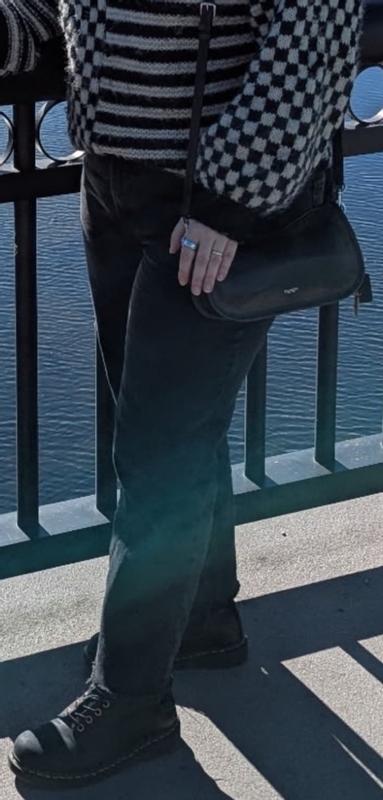 Review Thumbnail Image 0 369128078