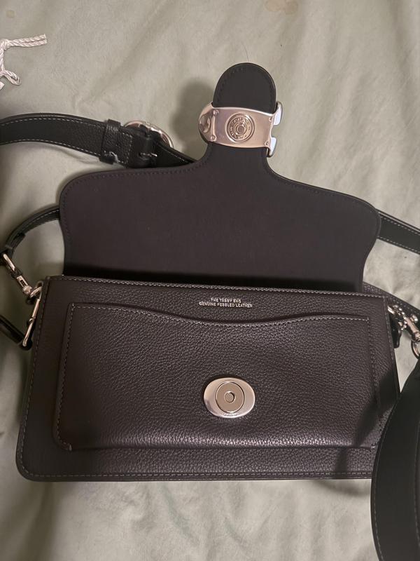 Magnets should be inside or in between leather for effortless closure (no need to manually align)