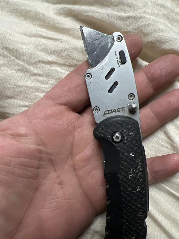 DX211 | COAST: Innovative LED Flashlights and Hands Free Lighting