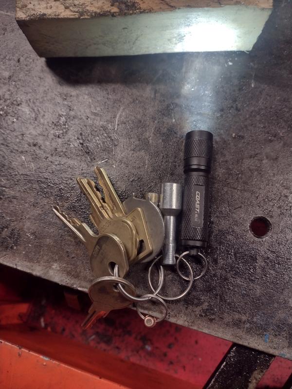 KL10 100 Lumen LED Keychain Flashlight – COAST Products