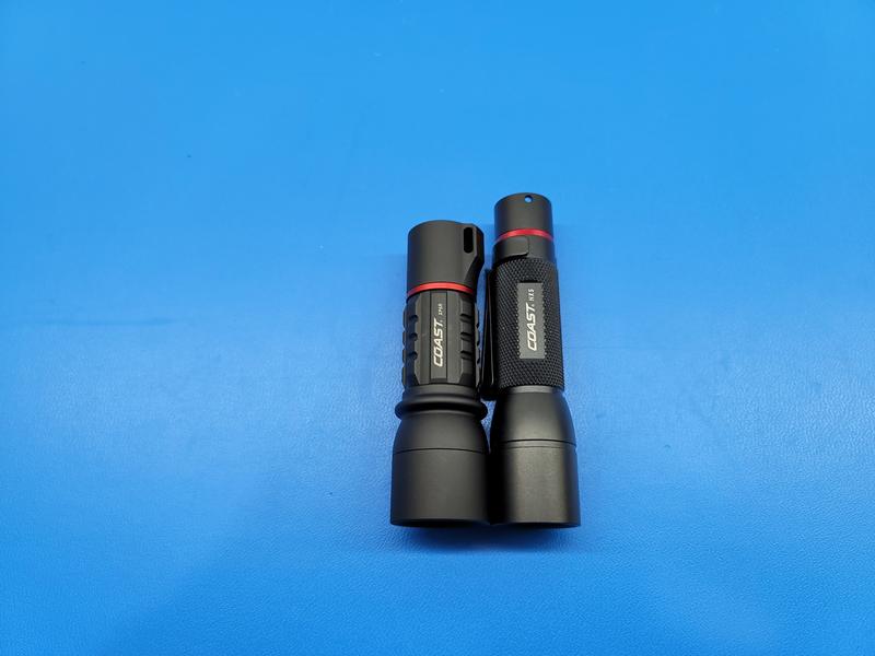 HX5R Lampe de poche à DEL Coast à faisceau Slide Focus 400 lumens 1x  CR123/Li-Ion rechargeable Batteries Expert