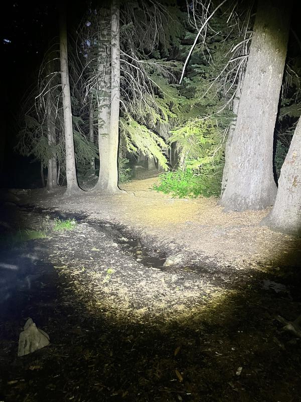 GX30 | COAST: Innovative LED Flashlights and Hands Free Lighting