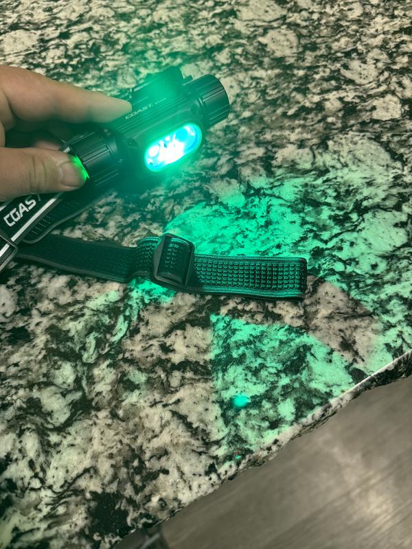 Lampe Torche LED Coast 1200 Lumens – Pro – Batteries AA Incluses – NEUVE