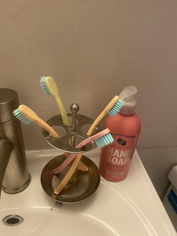 Review Thumbnail Image 0 347603832