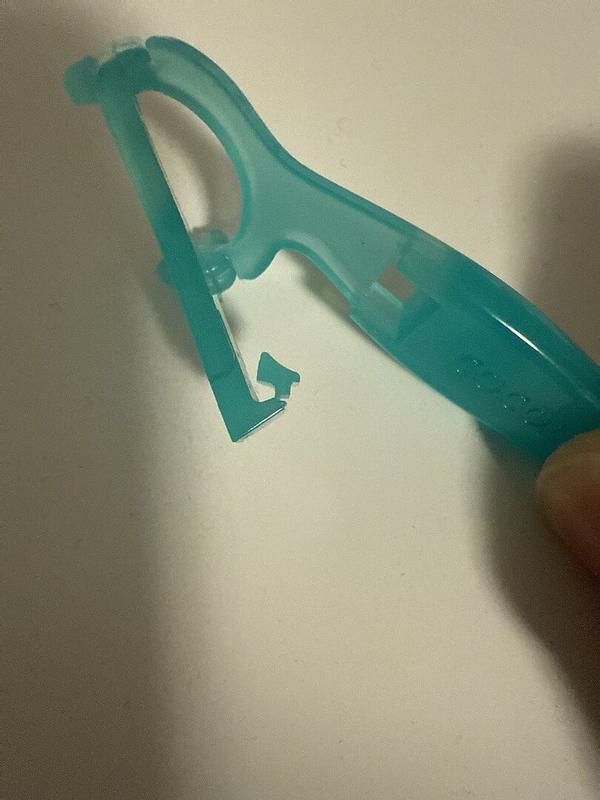 Customer photo for "Easy to use but not durable"