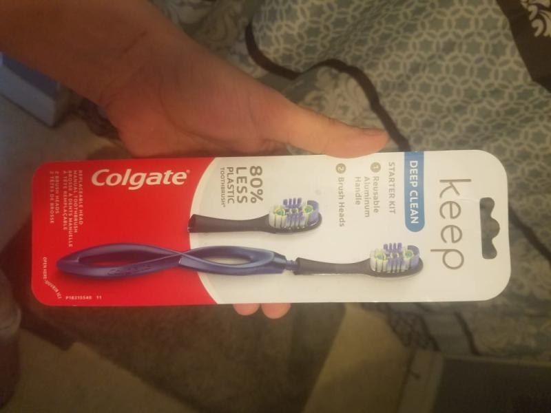 Keep Soft Manual Toothbrush with 2 Deep Clean Floss-Tip Brush Heads –  Colgate Direct