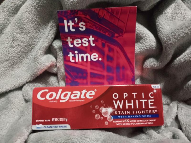 Colgate Optic White Stain Fighter Stain Removal Toothpaste, Clean Mint, 4.2  Oz