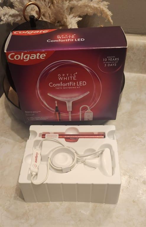 Colgate Optic White ComfortFit LED Teeth Whitening Kit with LED
