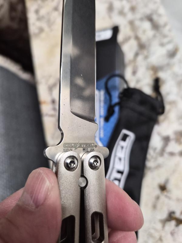 CAREFUL: RAZOR SHARP!