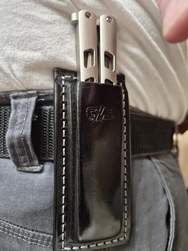 Free (stiff) leather sheath