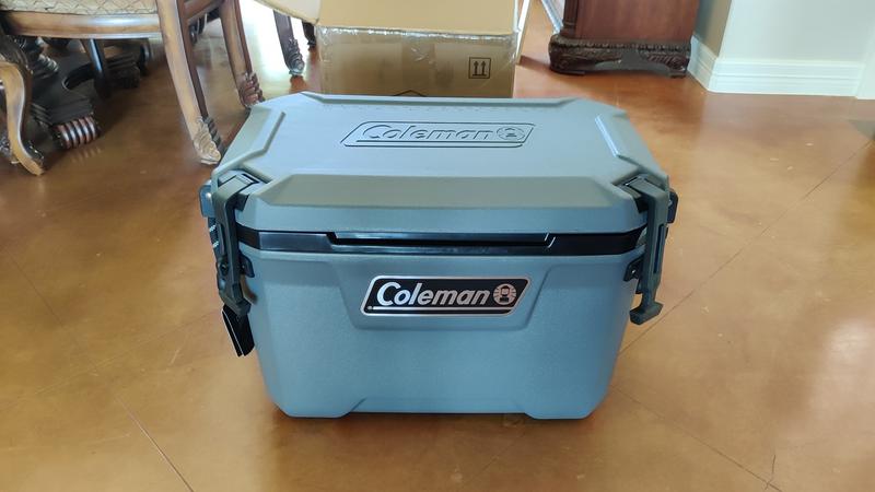 Coleman 55 store quart super cooler