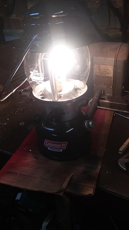 Kerosene Lantern | Coleman