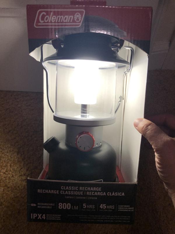 Coleman BatteryGuard 800L LED Lantern - 2000033830