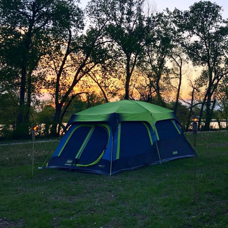 Coleman darkroom hotsell tent 10 person