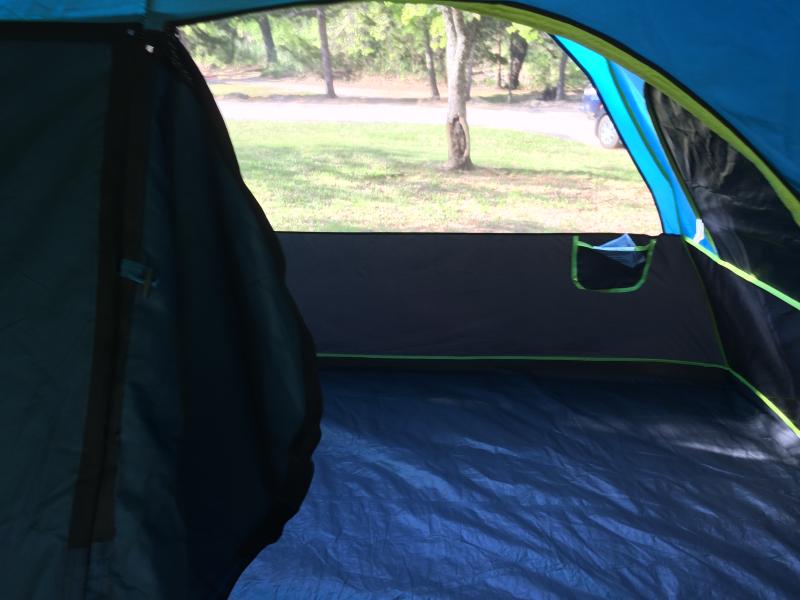 Coleman dark room 6 person outlet tent