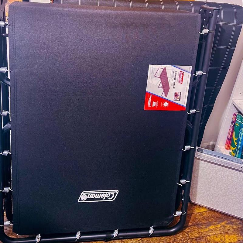 アウトドア寝具 Coleman MANTIS COMPACT COT SIOC Coleman Mantis Space-Saving Full-Size Cot : Ausable River