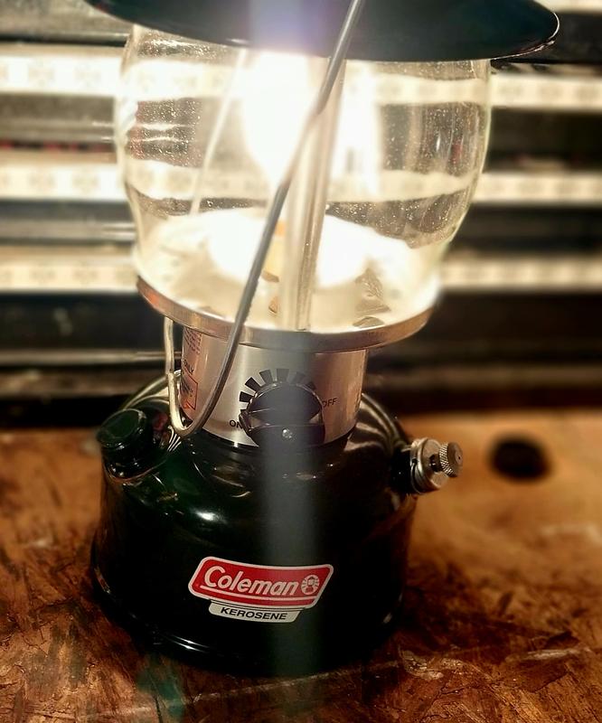 Coleman model 226 small camping lantern 2000 USA - Vintage