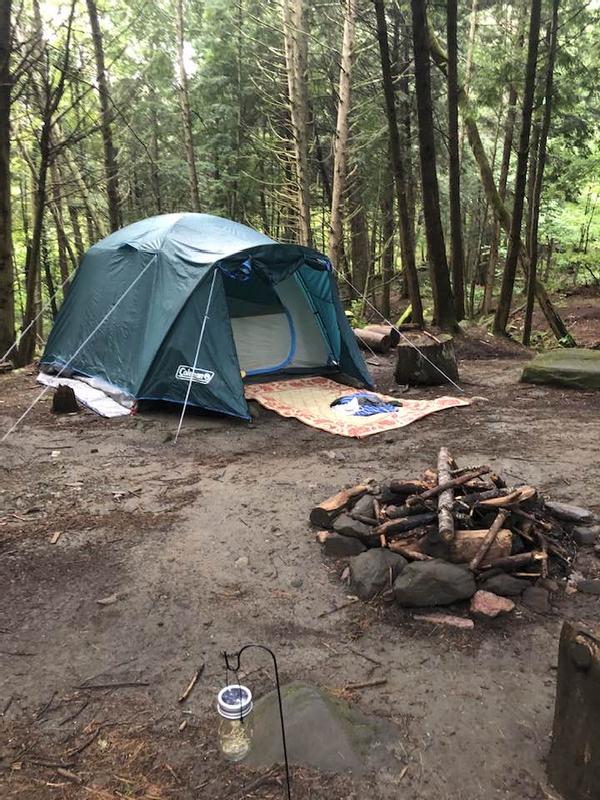 Coleman Skydome 3-Season, 6-Person Easy Set-Up Camping Dome Tent w/ Rain  Fly, Gear Loft & Carry Bag