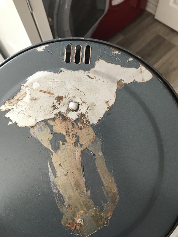 How does a lid get like this??