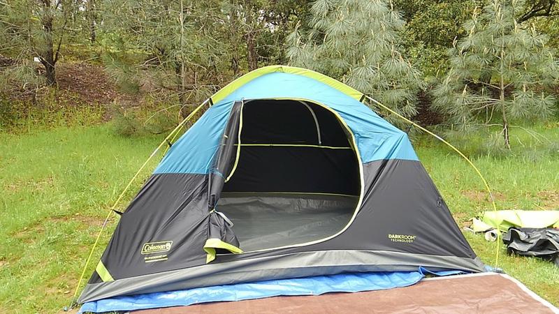 Coleman sundome shop dark room tent