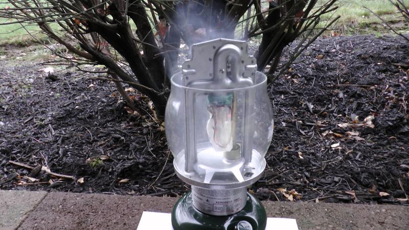 Kerosene Lantern | Coleman