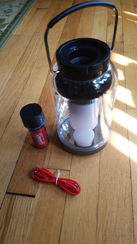 Coleman OneSource 1000 Lumens LED Lantern & Rechargeable