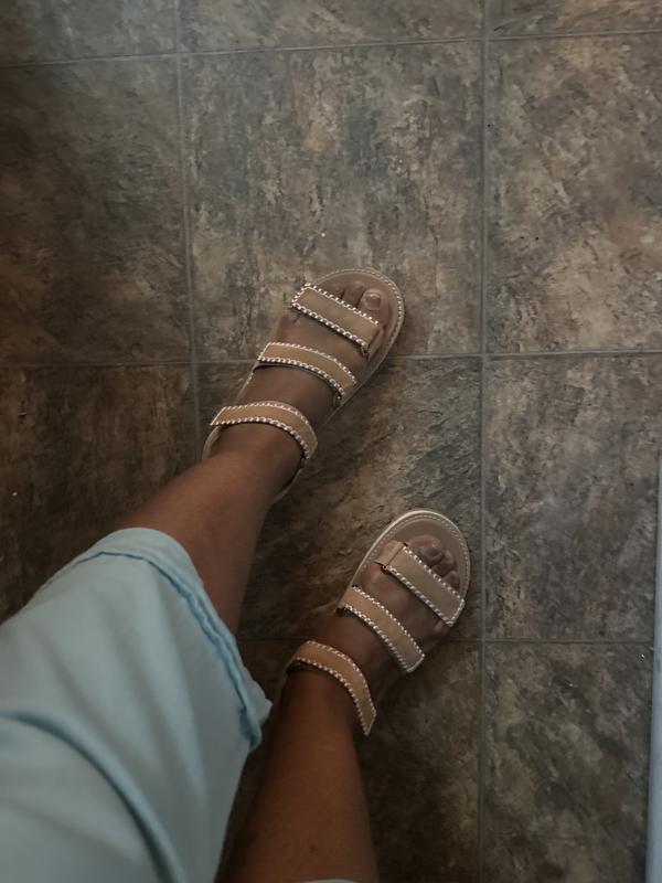 [COLE HAAN]★25SS★GRANDPRO DAYLIN WDG TRIPLE STRAP SANDALS Women's Grandprø Daylin Wedge Triple Strap Sandals in Beige