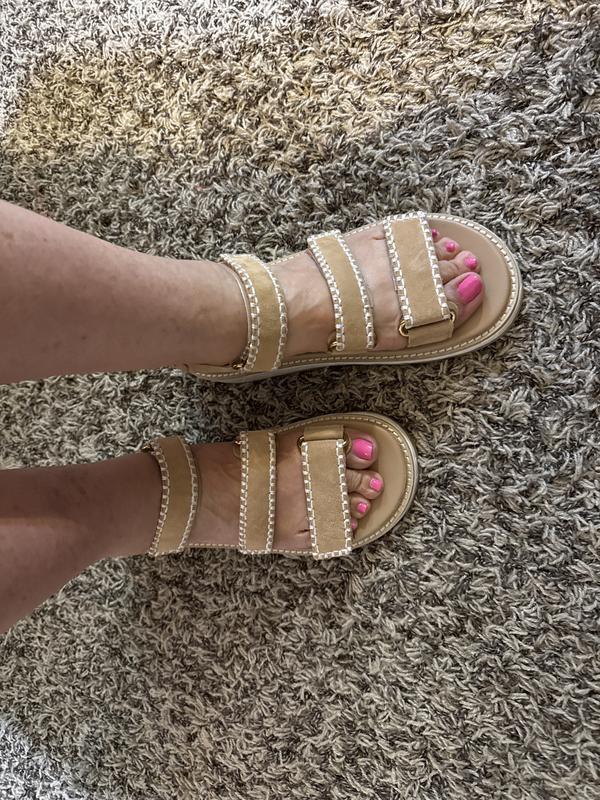 [COLE HAAN]★25SS★GRANDPRO DAYLIN WDG TRIPLE STRAP SANDALS 32354788_fpx.tif?$filterlrg$&