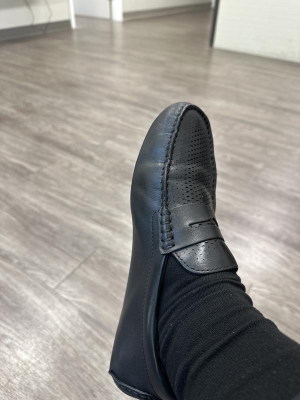 Cole Haan Men display picture 1