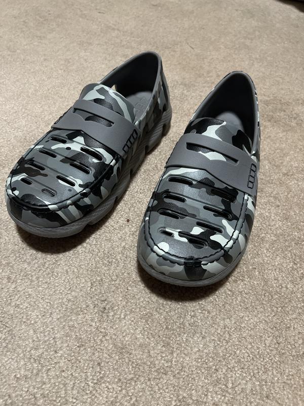 Cole Haan Men display picture 2