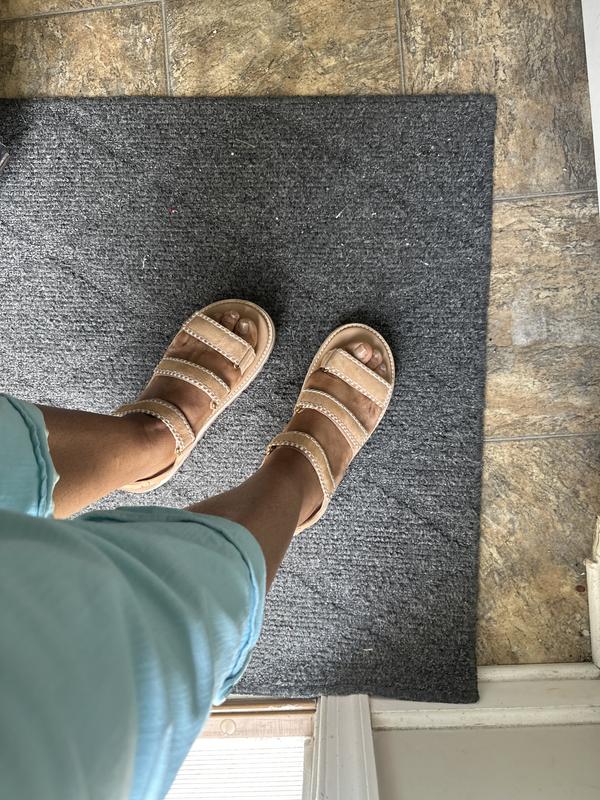 Women's Grandprø Daylin Wedge Triple Strap Sandals in Beige