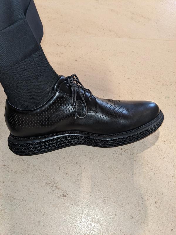 Men's ØriginalGrand 2.0 Oxfords in Blue | Cole Haan