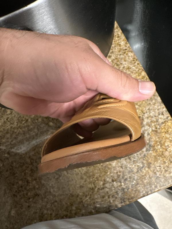 Cole Haan ★ 洗練されたモダンな一足 Flynn スライドサンダル セール29%OFF】コール ハーン COLE HAAN フリン ロゴ スライド