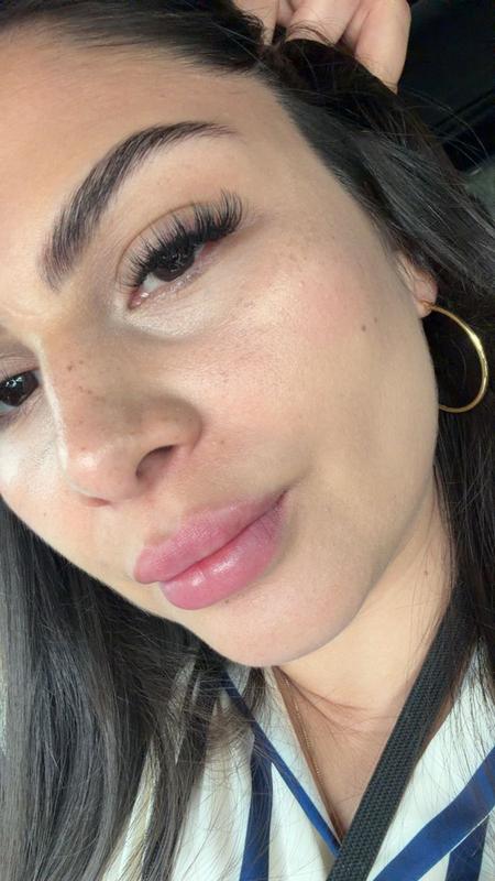 Customer photo for "Brightens and Feels Amazing!"