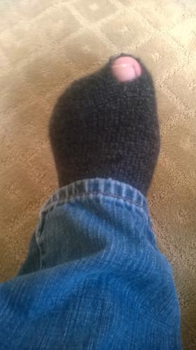 Hole in toe after 1 day of wear