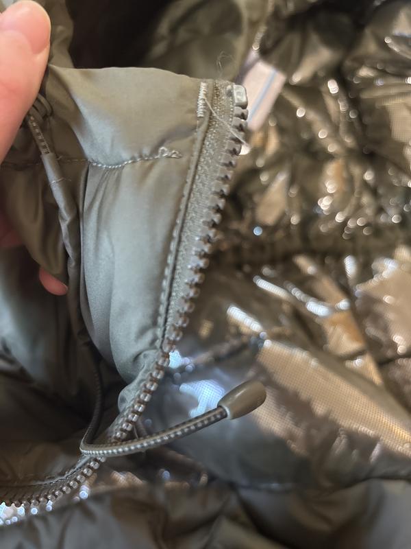 Customer photo for "Loose threads EVERYWHERE"