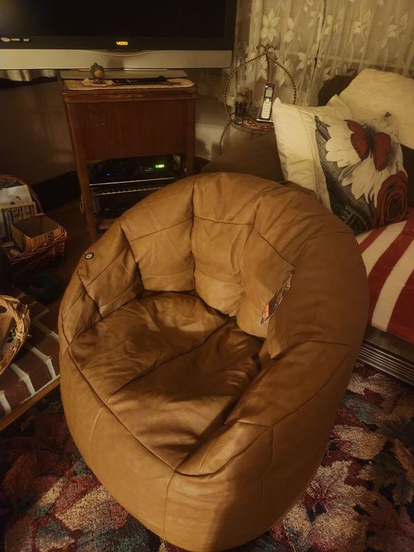Big Joe Milano Chair Caramel w USB Vibe Meijer