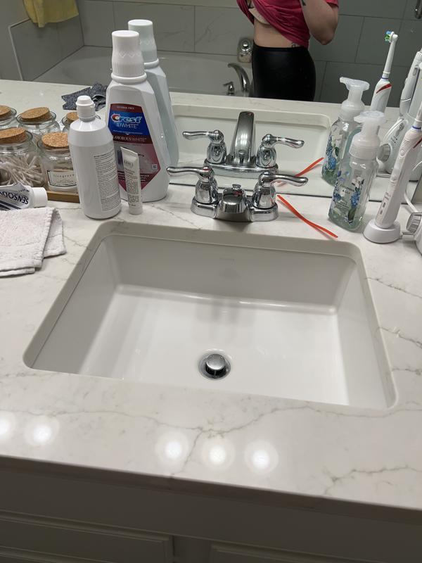 It fits me nicely it’s not like I’m too fat for it but it ripped!