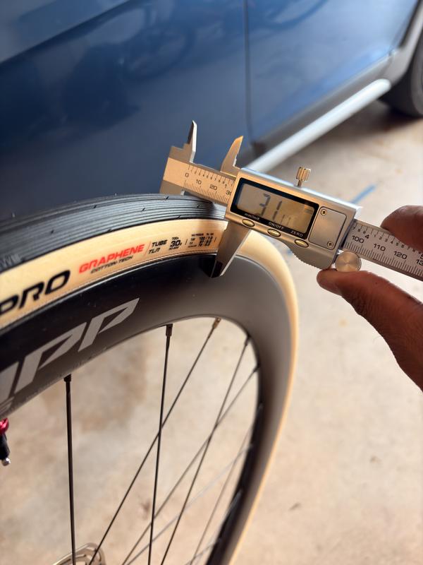 Vittoria Corsa Pro G2.0 TLR Tire - Bike